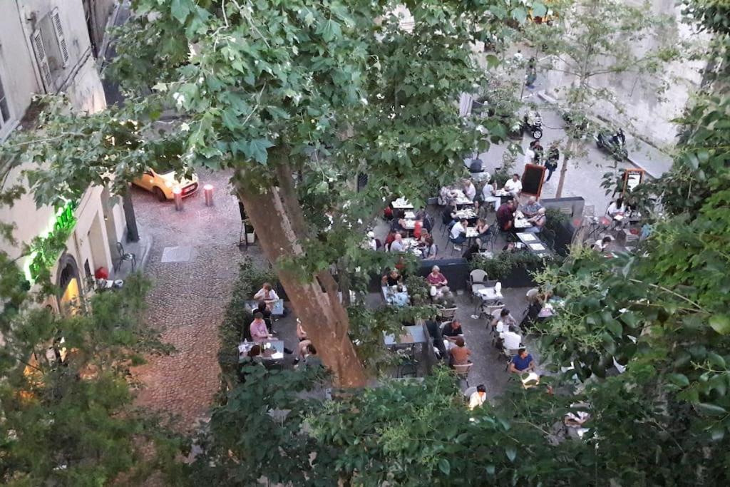 Апартаменты Renove, Vue Sur Palais Des Papes, Terrasse Et Wifi Troisieme Etage Авиньон Экстерьер фото